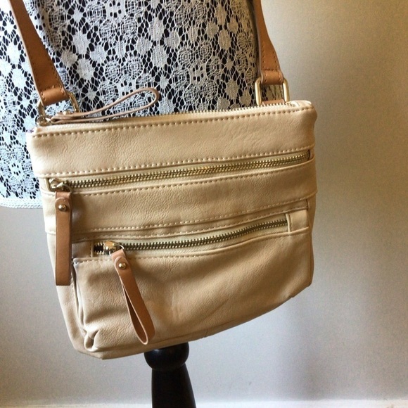Vegan leather cross body bag with adjustable strap - Picture 1 of 6